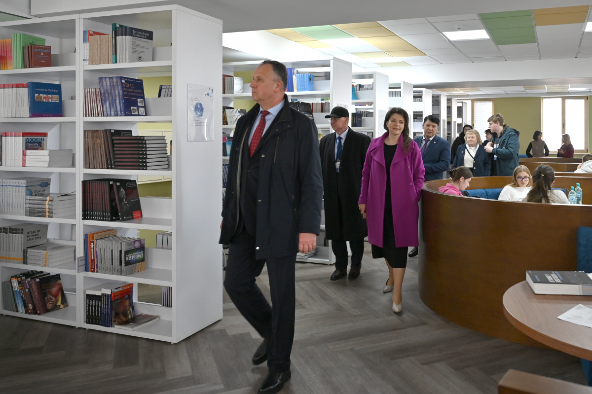 comisia externă de evaluare internationala